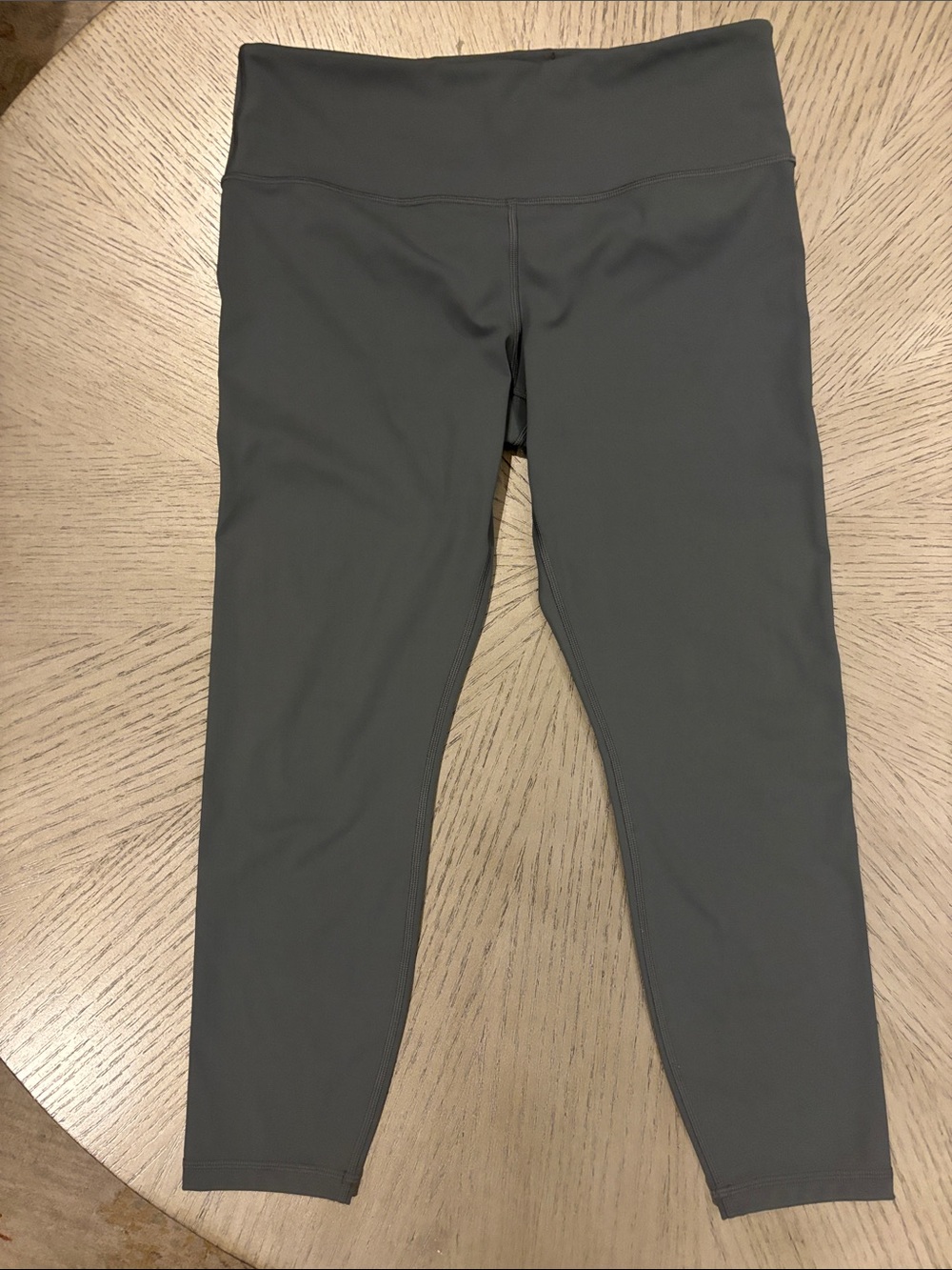 Athleta Sage green Elation Train 7/8 Tights - Picture 3 of 3